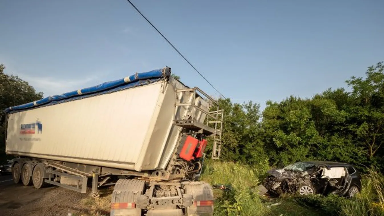 Elhunyt mentőápoló: Tragikus részletek a brutális kamionos balesetről