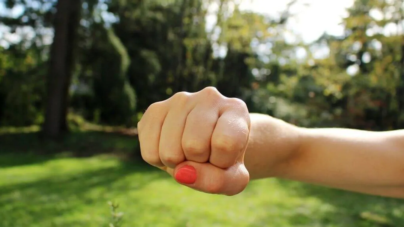 Az első pofon után jön a többi: Nagyon vigyázz ezekkel a csillagjegyekkel, erőszakossá válhatnak