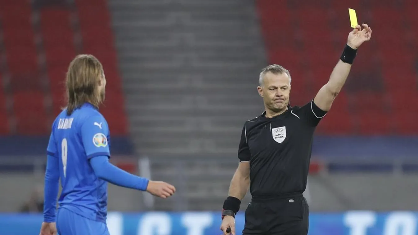 16 évesen fújt először az Vb-döntő multimilliomos bírója