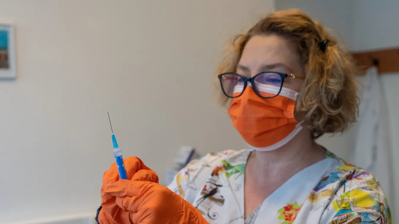 Koronavírus: szépen haladunk, 5 millió 507 ezer embert oltottak be Magyarországon