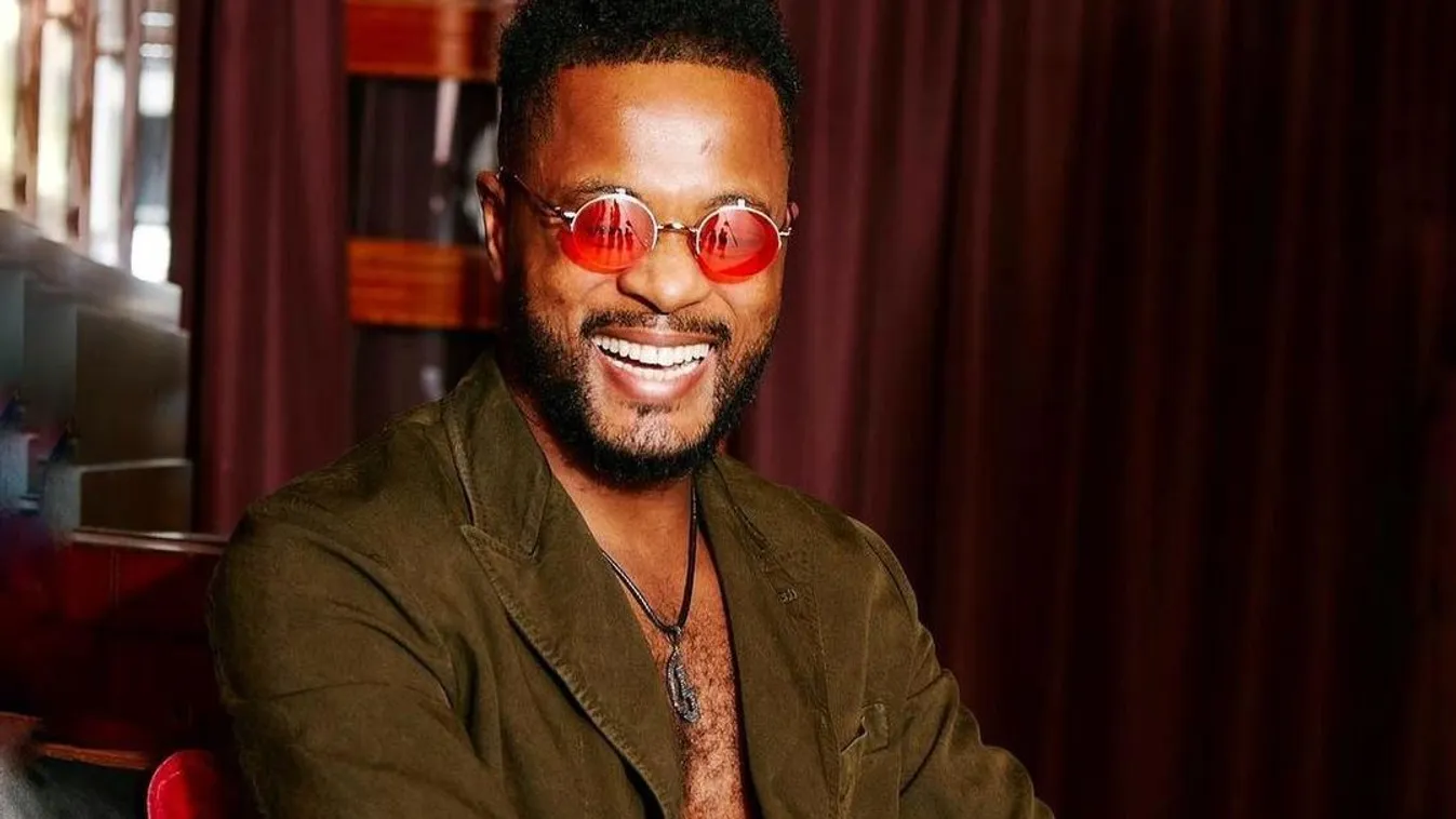 Kegyetlen troll, rendesen kigúnyolta az angolokat a pimasz világsztár - Videó