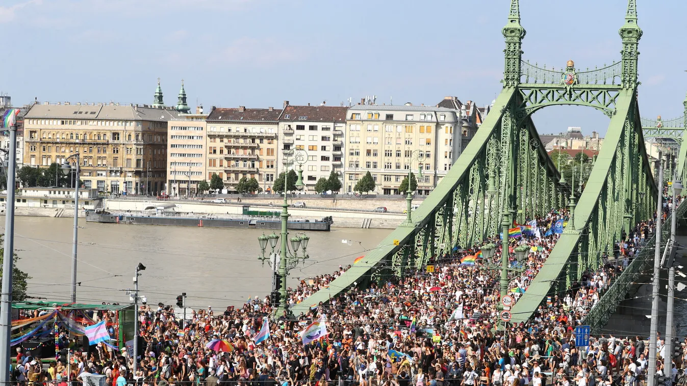 Szájkarate akasztotta meg a 2021-es Budapest Pride-ot – fotók