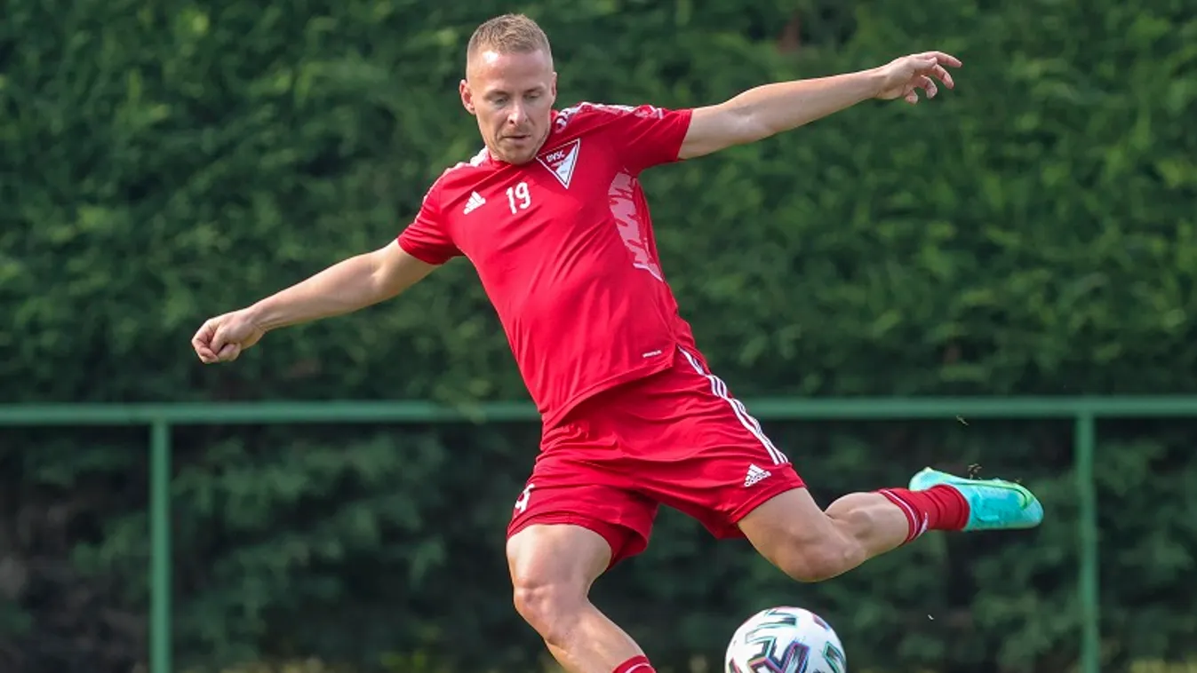 Tizennégy éve nem történt ilyen Dzsudzsák Balázzsal