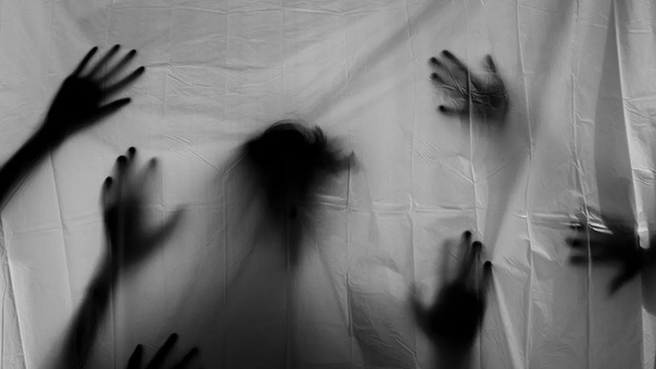 Hátborzongató, amit a kamera rögzített az egyéves kislány szobájában