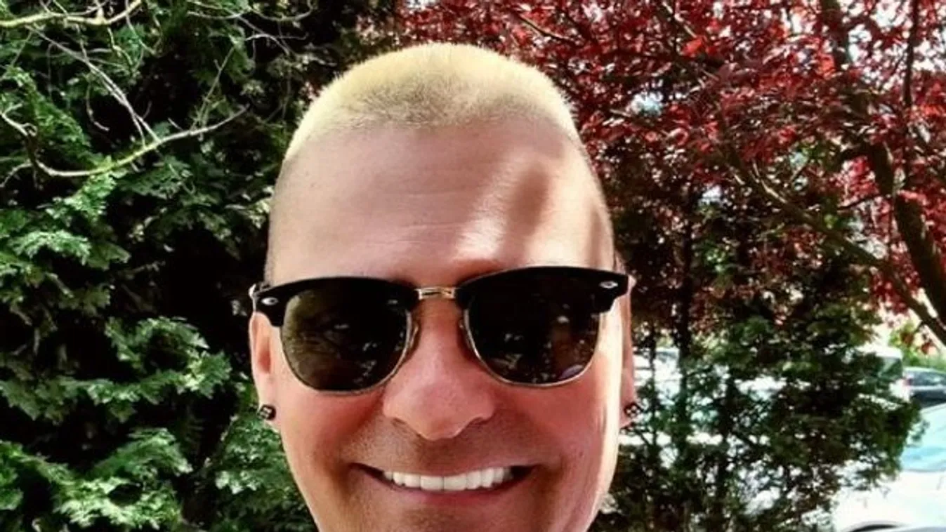 Mi történik? Szakítása után máris jegyben jár a magyar mulatóskirály