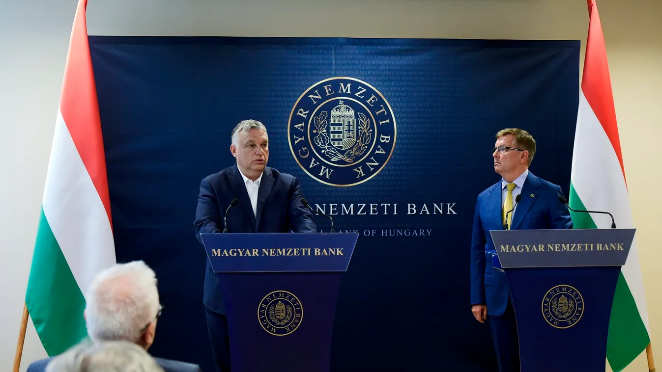 Orbán Viktor megmutatta a nemzet aranyát