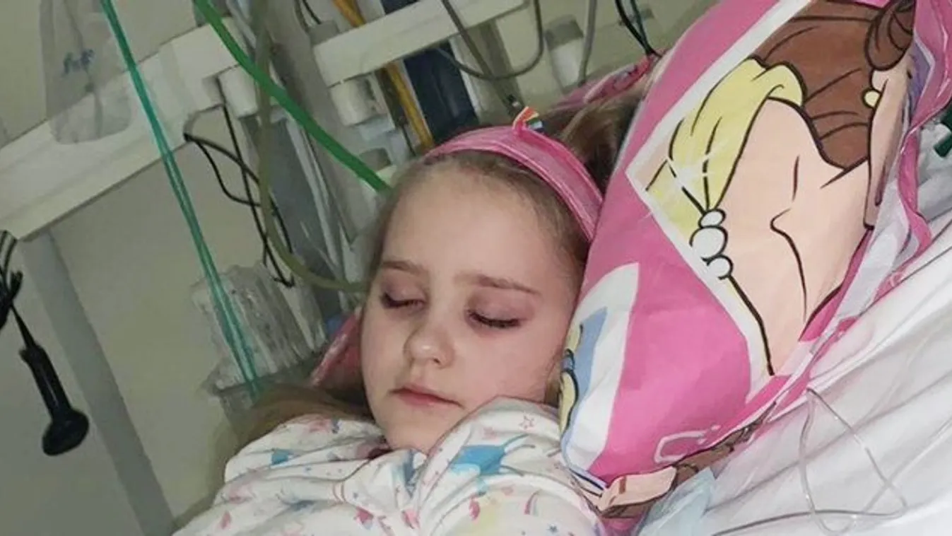Valóra vált az anya rémálma: 8 éves kislánya az életéért küzdött, miután a Covid ritka tünetét észlelte