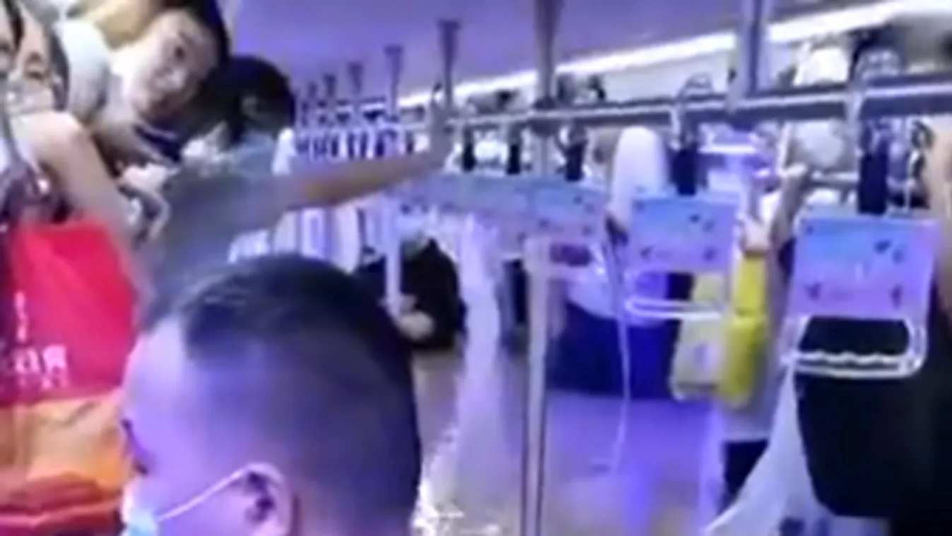 Horror: elárasztotta a víz a metróalagutat, sokan a szerelvényekben fulladtak meg