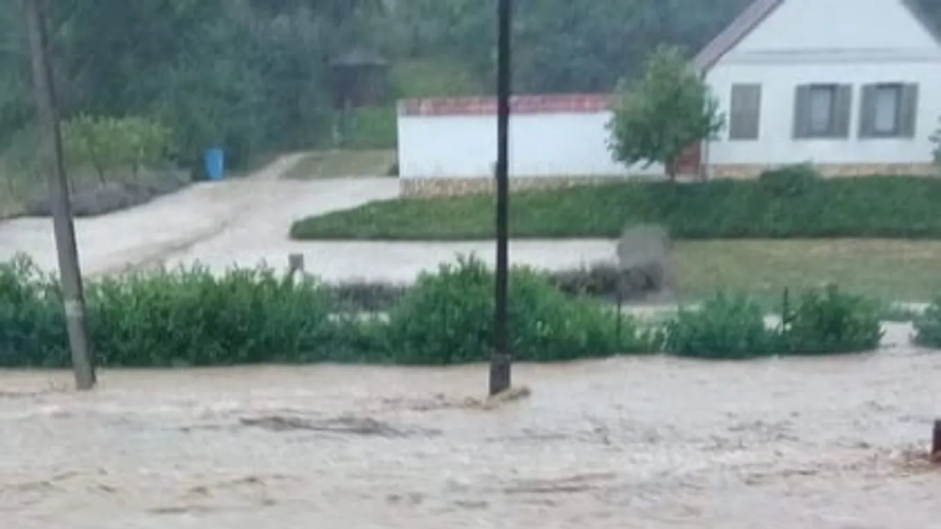 Sokkoló fotók érkeztek a viharról: víz alatt Somogy, Tolna és Baranya megye