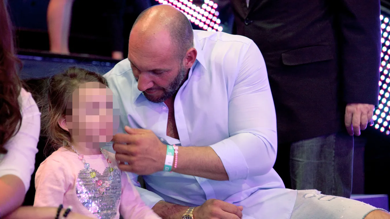 Hódi Pamela foghatja a fejét, bukta a pert Berki ellen