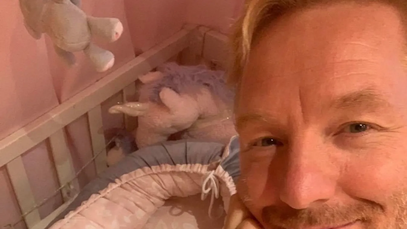 Itt az első fotó Bata Éva és Bereczki Zoltán kislányáról