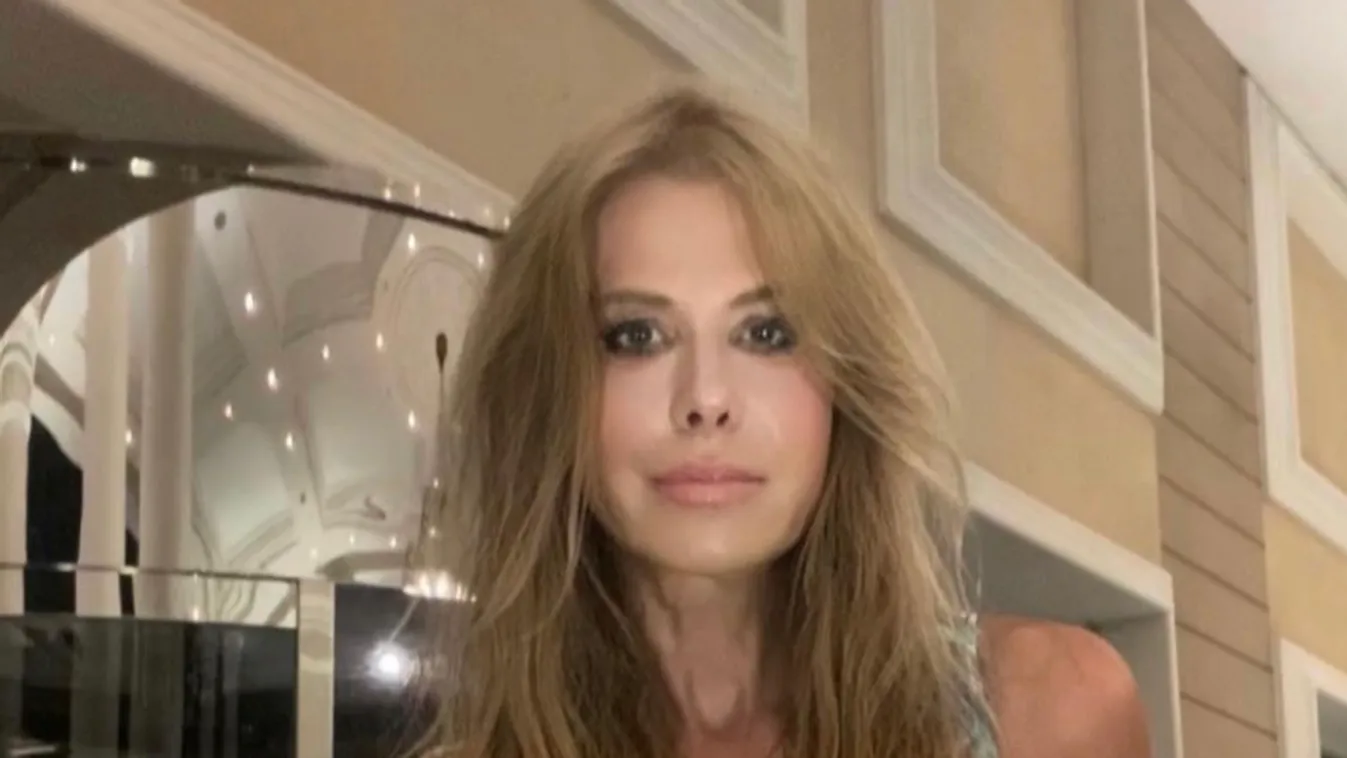 Elképesztően néz ki a bikinis Sütő Enikő