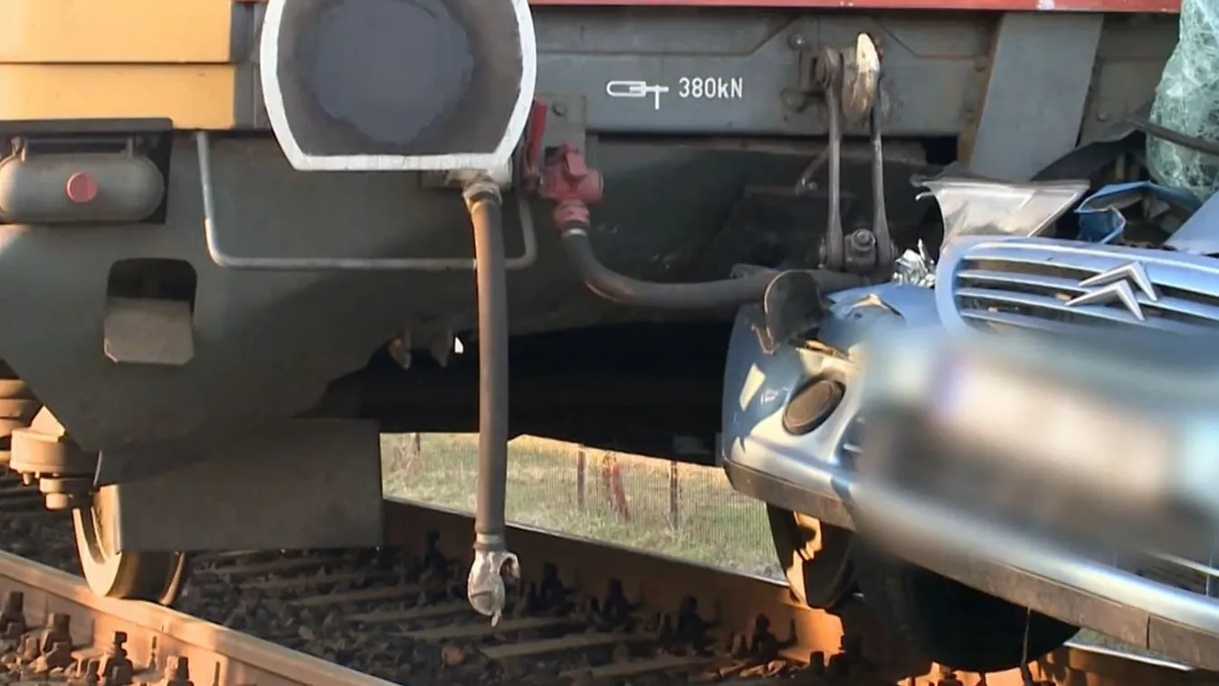 Megrázó részletek: egy fiatal jegyespár vesztette életét a debreceni vonatbalesetben