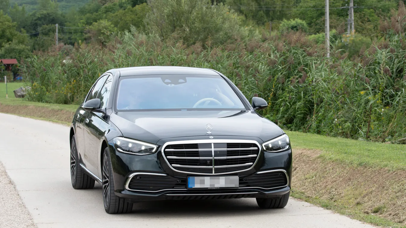 Kezdődik Majka esküvője, Curtis luxuskocsival gördült a helyszínre