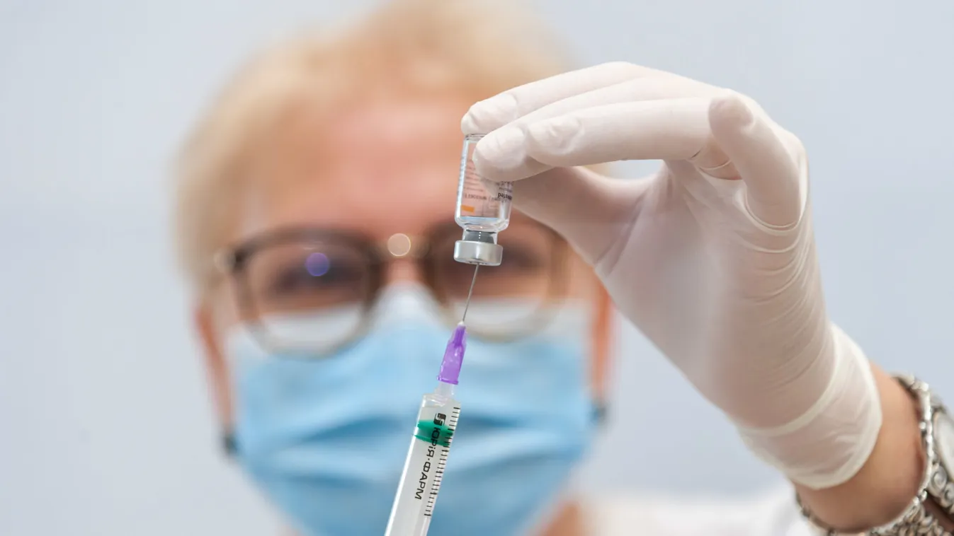 A Pfizer benyújtotta a gyógyszerhatósághoz a 3. oltás első klinikai adatait