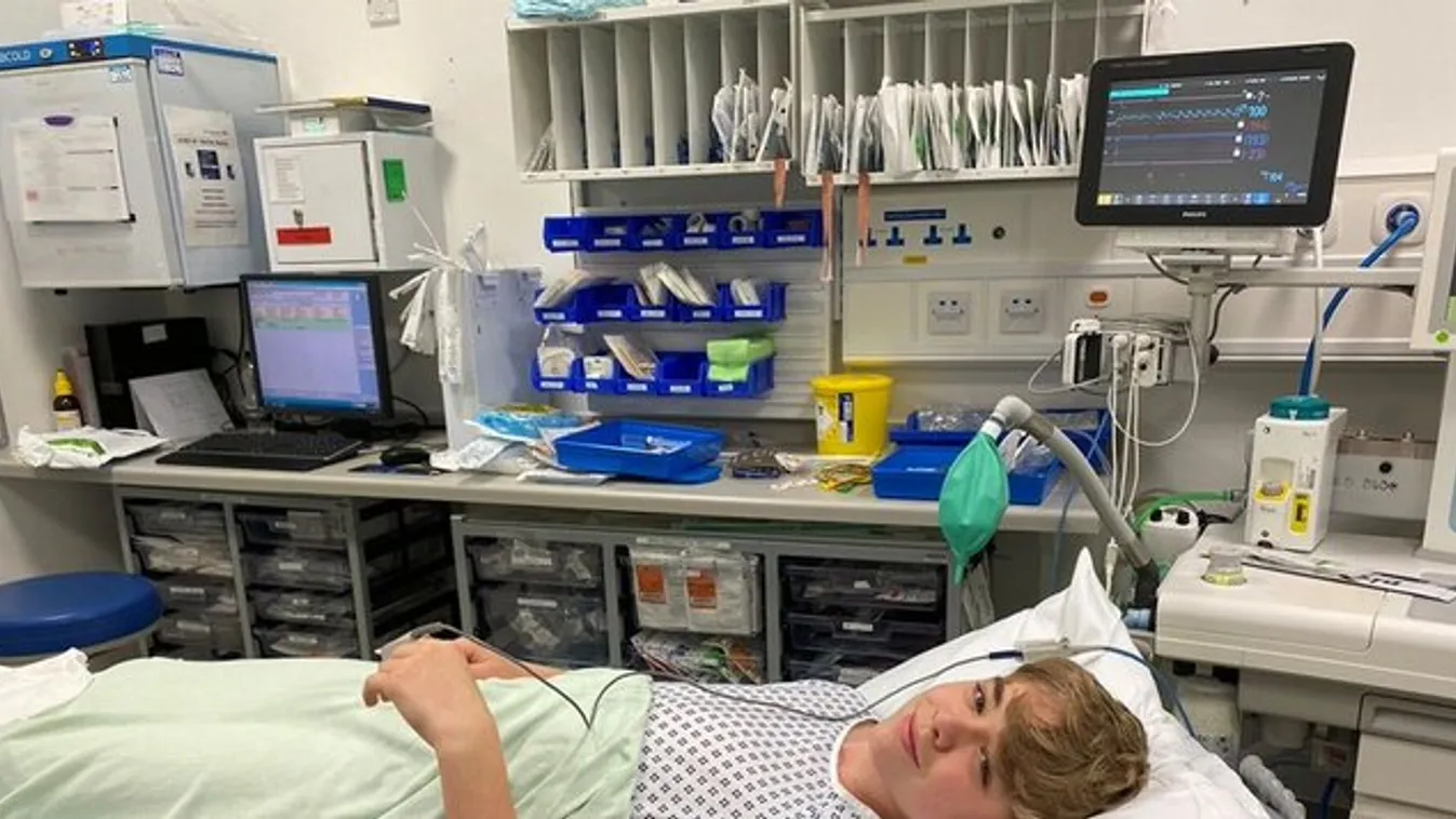 A hálószobájában eszméletlenül esett össze a 14 éves fiú, édesanyja talált rá