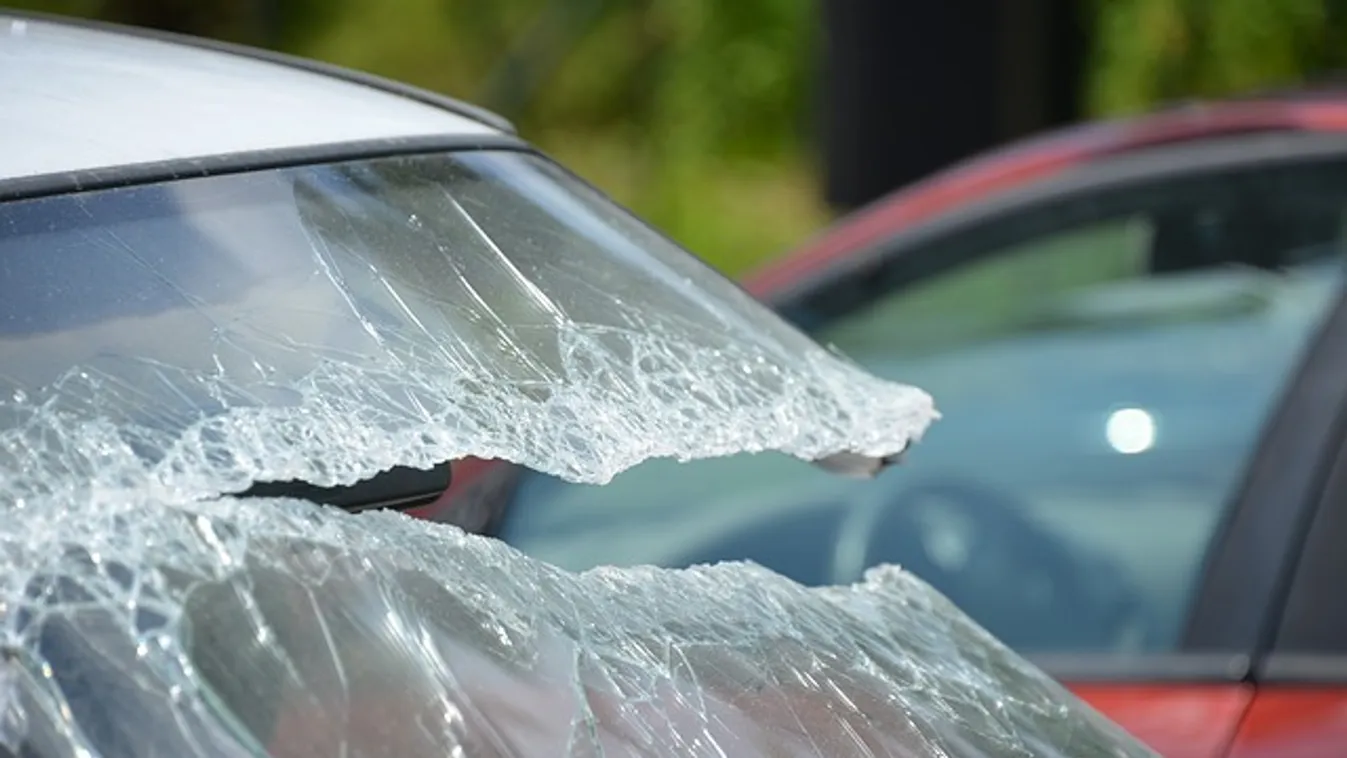 Nem hiszed el, mit művelt a baltás ámokfutó Pest megyében