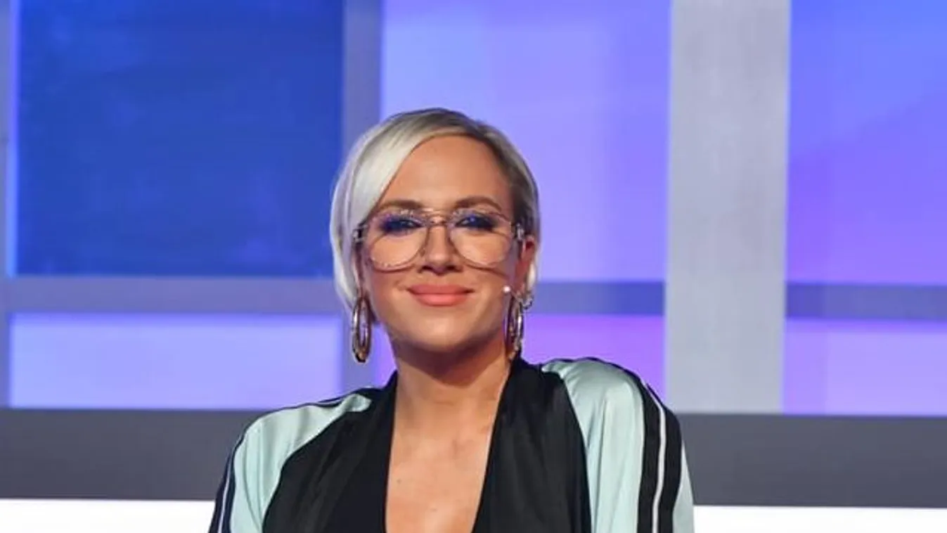 Szerinted hasonlít a hangjuk? Tóth Gabi dalával tarol egy lány a Tik Tok-on