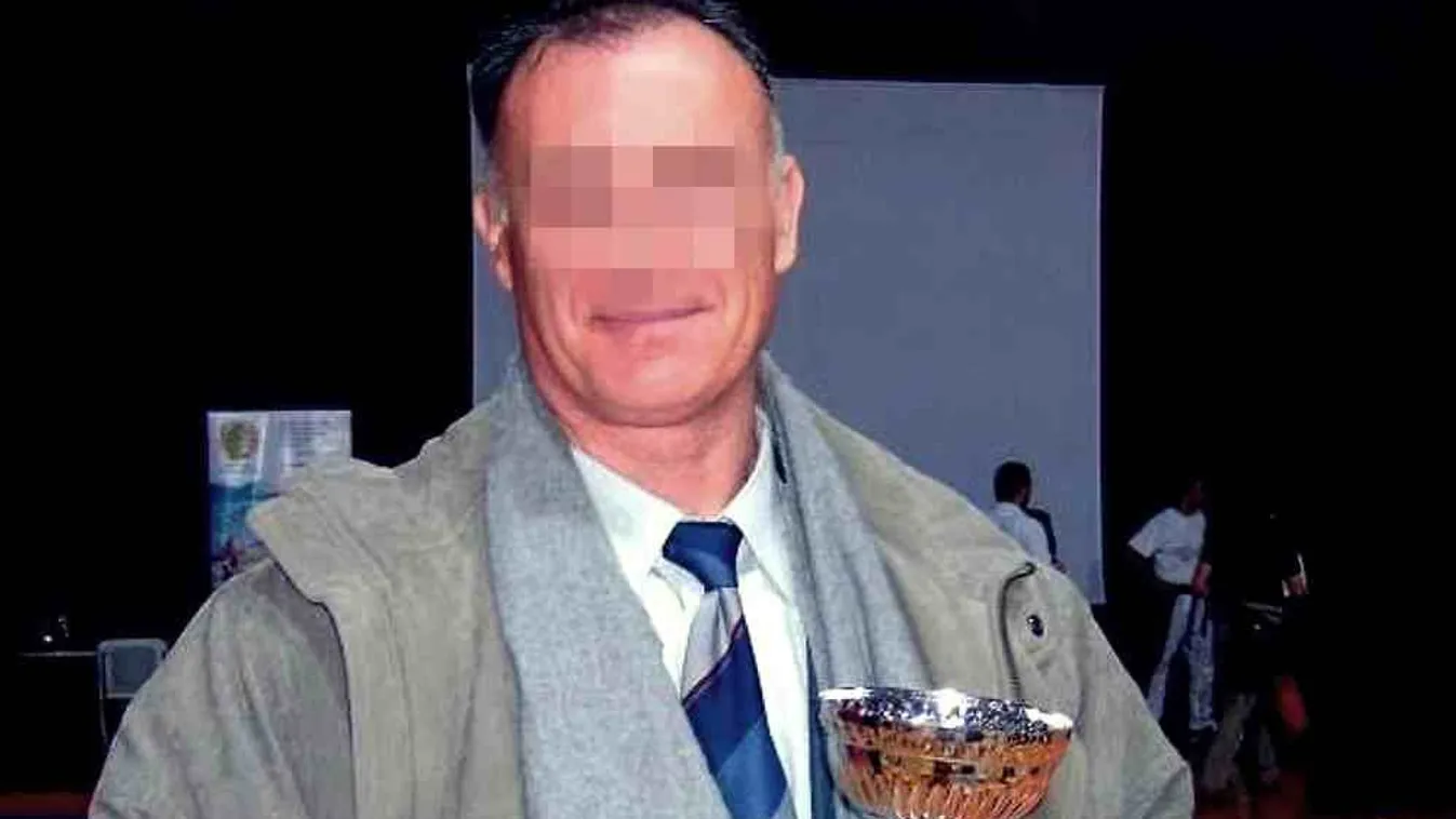 Kislányokat molesztált a jobbikos: Tartottak tőle a diákjai, mert nagyon furcsán nézett rájuk