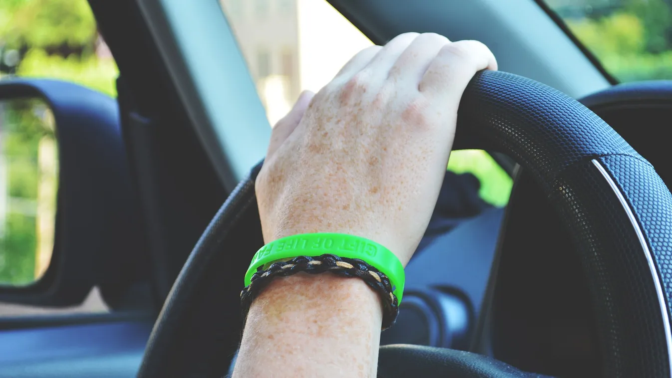 Ugyanolyan veszélyes egy szomjas sofőr, mint egy ittas