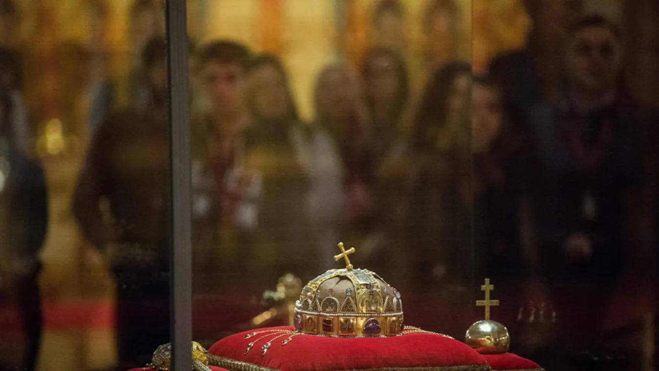 Soha nem látott tűzijáték, repülőgépek, drónok, a teljes magyar légierő a Duna felett augusztus 20-án