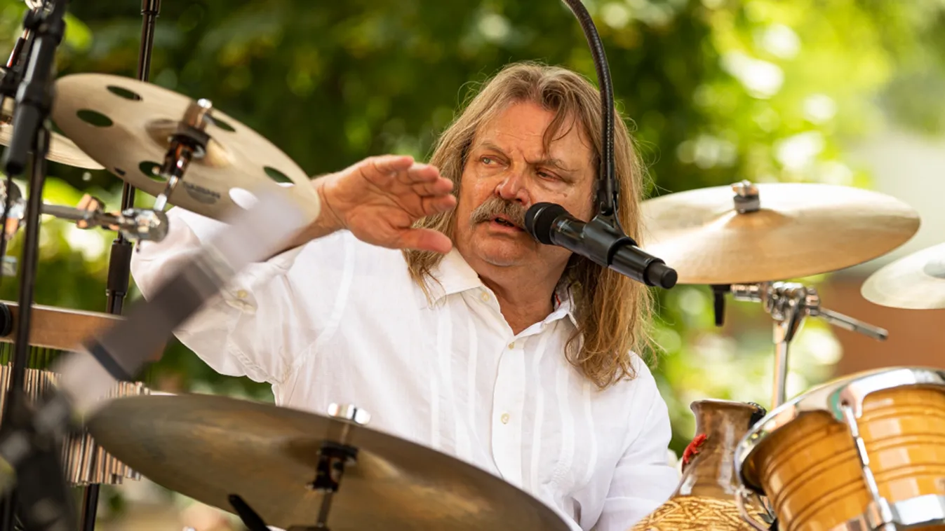  Jon Lordnak tett ígéretét váltotta valóra Leslie Mandoki