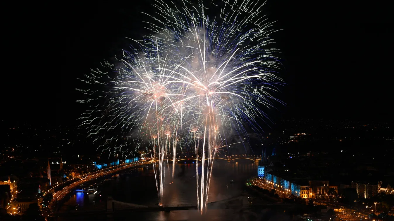 "Isten éltessen, Magyarország" - így élte meg az ünnepséget Orbán Viktor