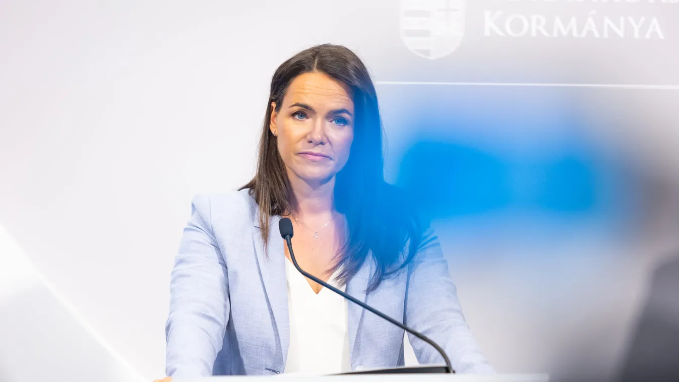 Novák Katalin: továbbra is elérhető a nagycsaládosok autóvásárlási támogatása
