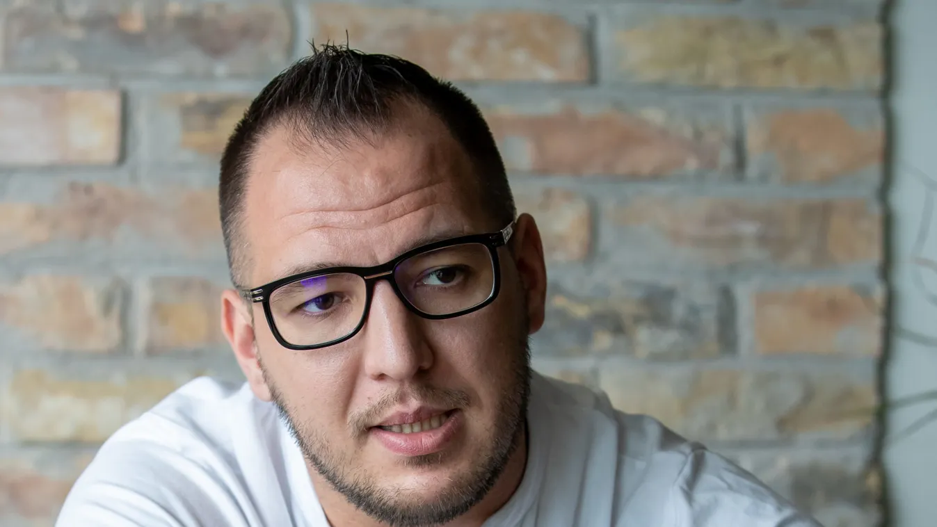 „Szomorú vagyok" - Curtis teljesen kiborult, egy korszak lezárult az életében