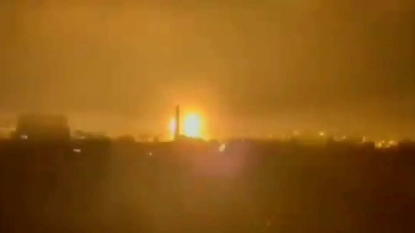 Most kaptuk: hatalmas robbantás rázta meg a kabuli repülőteret, vérben ázik minden – Fotók