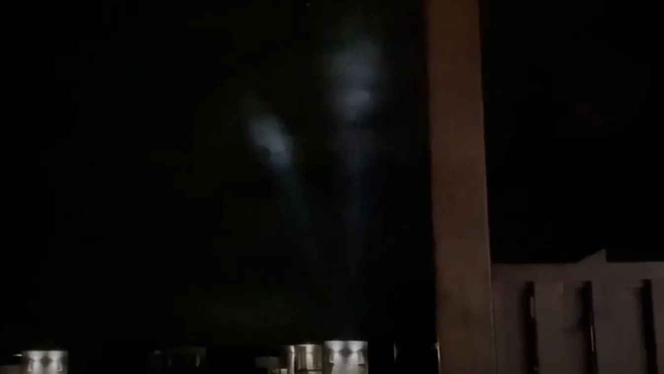 Sokkot kapott egy nő: megjelentek az UFO-k a házánál – Fotó