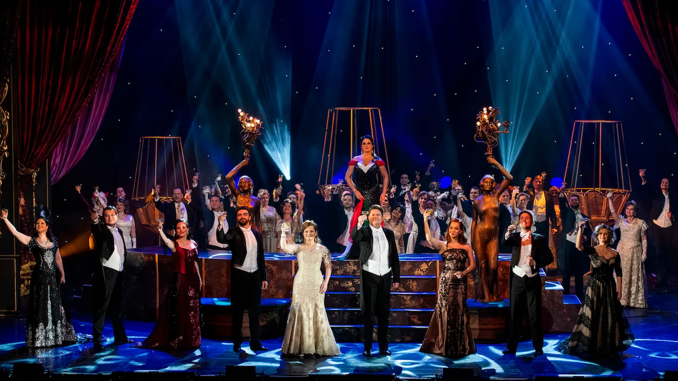 Komoly zene kilátással, operett koccintással!