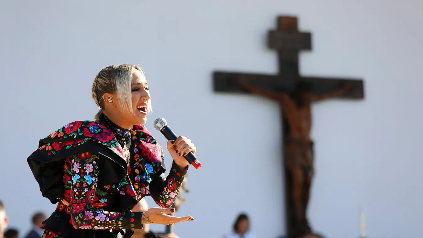 Tóth Gabi csak nevet a Story kamuján