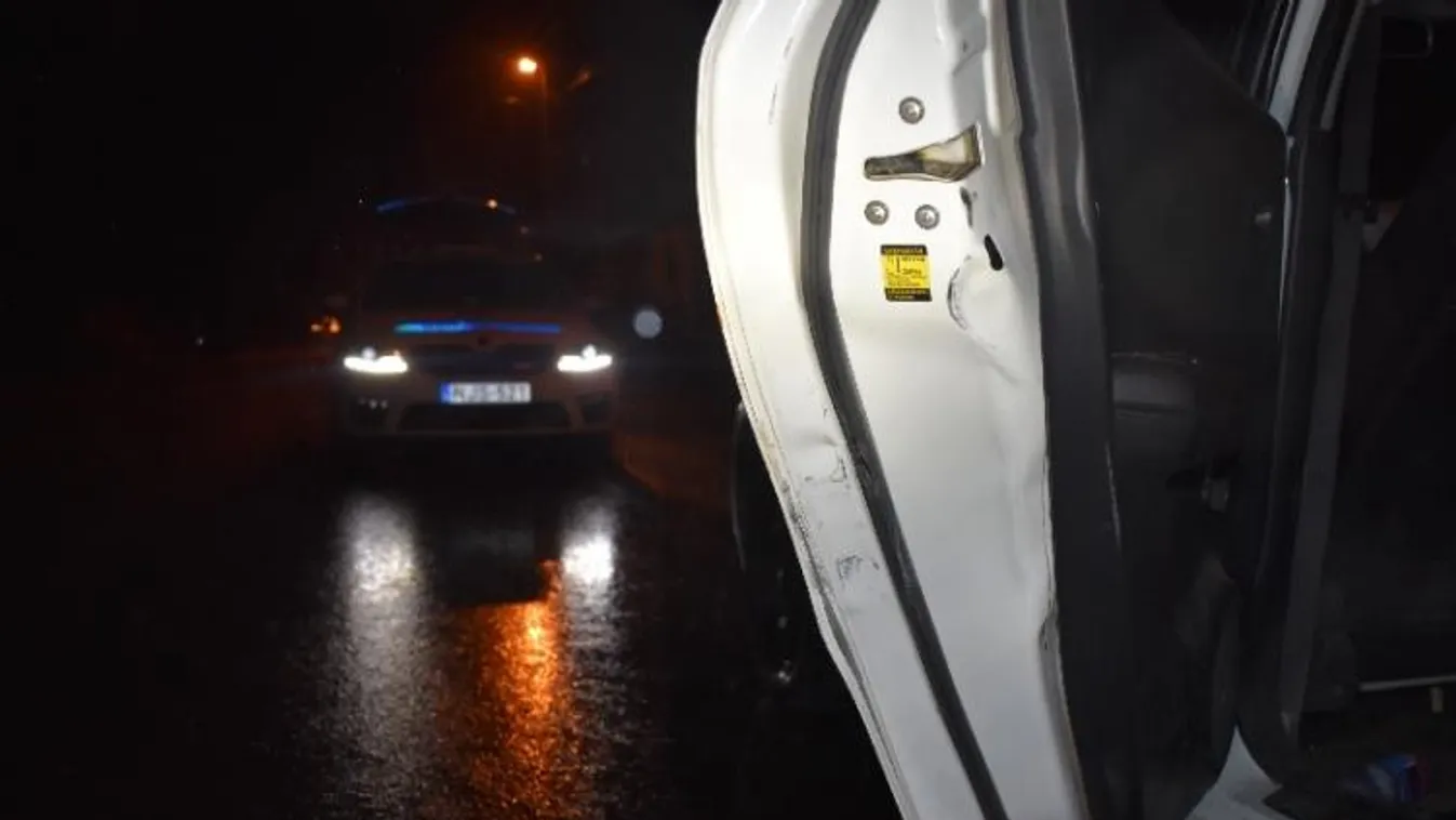 Épp a kisfiát kötötte be a gyerekülésbe a magyar apuka, amikor rémisztő dolog történt