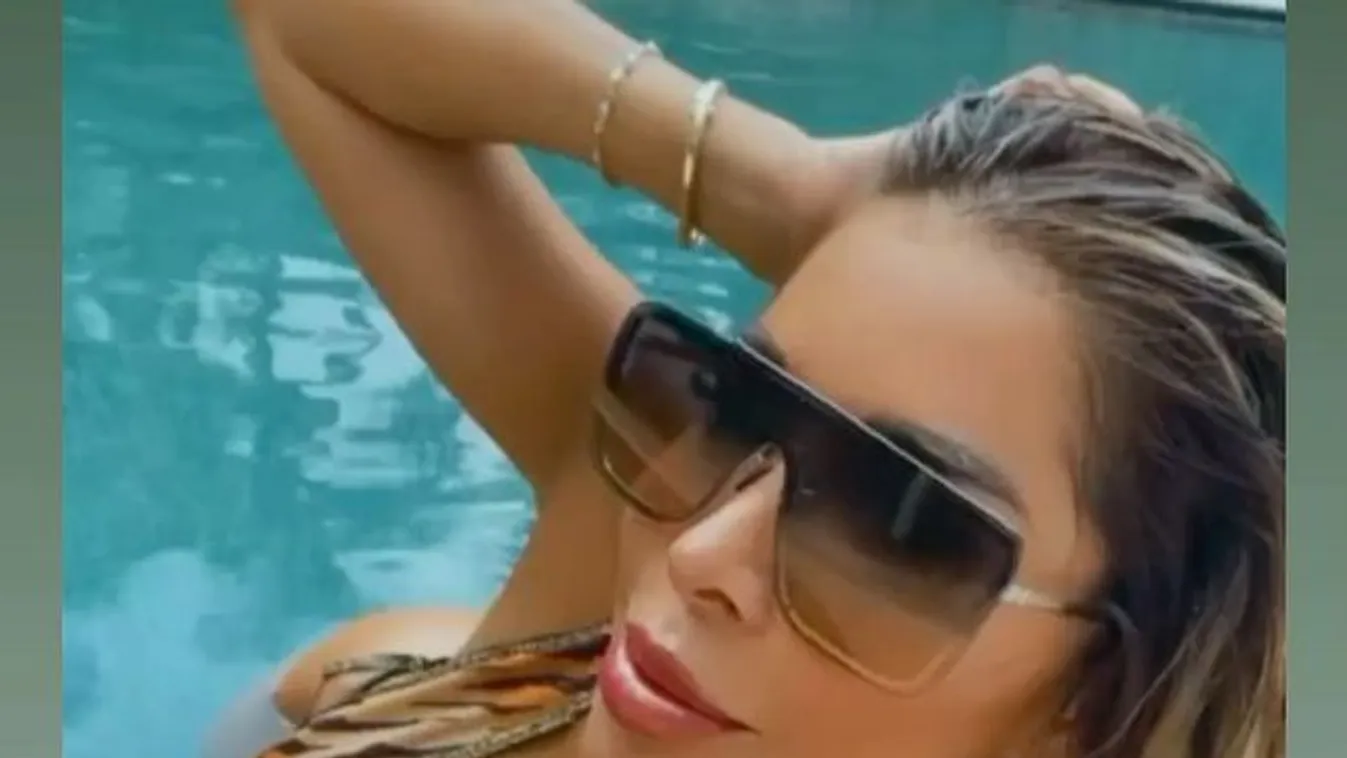 Cicipanoráma, levetkőzött a szomszédoknak a szégyentelen nyuszilány