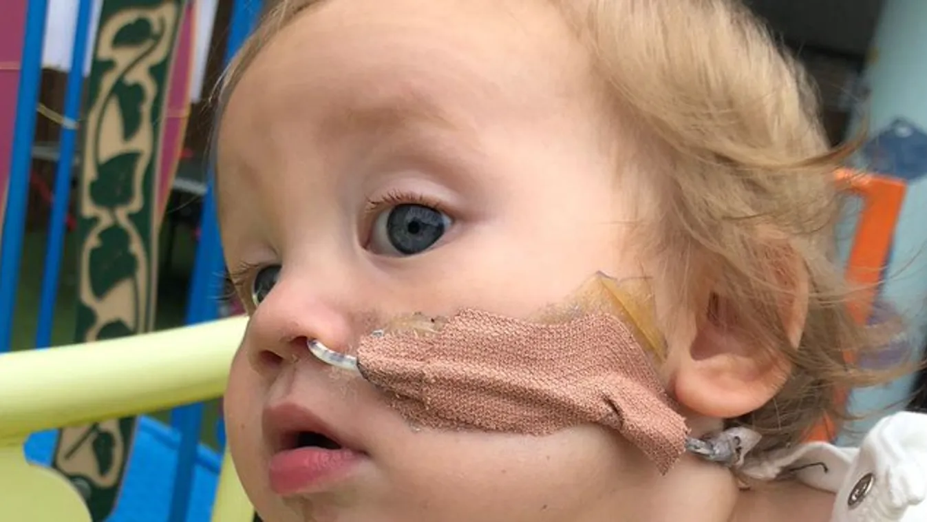 „A karjaimban haldokolt a fiam" - percei voltak hátra a kisbabának, a szülők csak egy pillanatra fordultak el