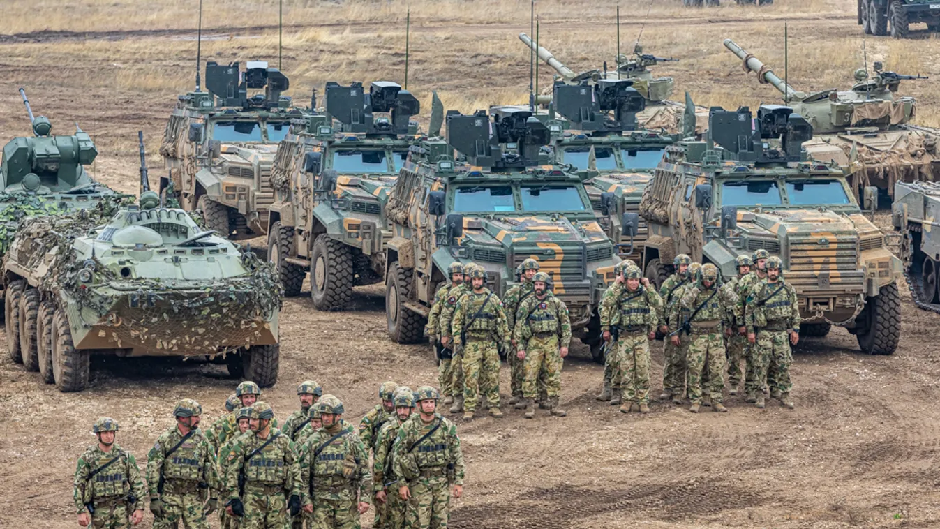 Orbán Viktor hadgyakorlatra ment Hajmáskérre