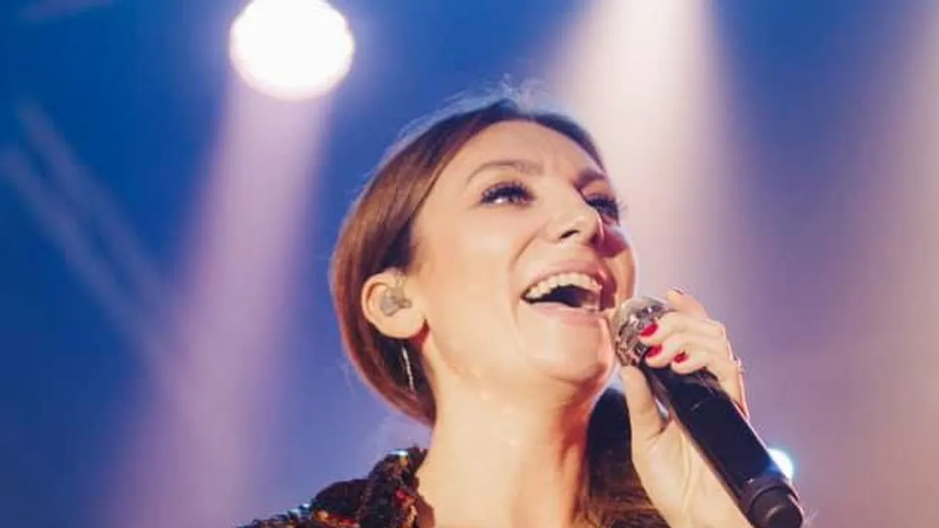 Ezért szakadt félbe a hármas ikrekkel várandós Rúzsa Magdi koncertje