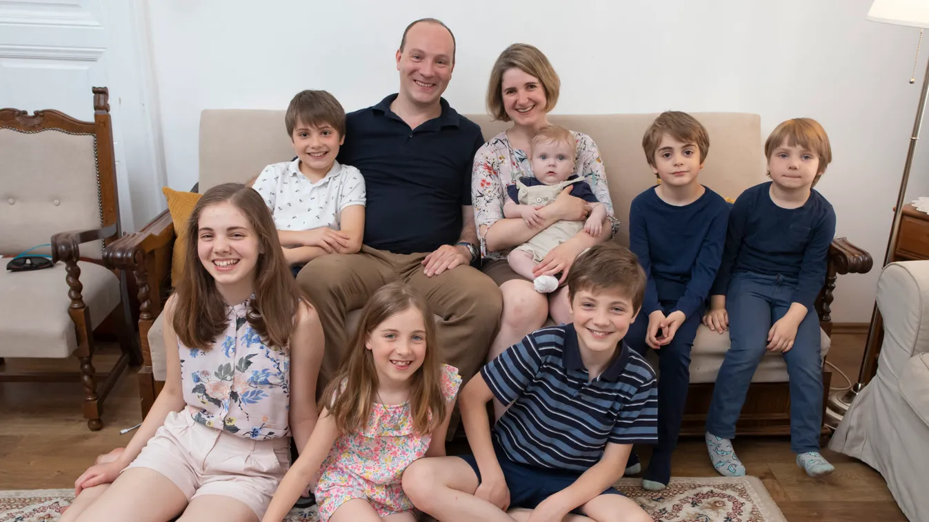 4 vagy 6 gyereket szerettünk volna, végül 7 lett – meséli a díjnyertes magyar kürtös