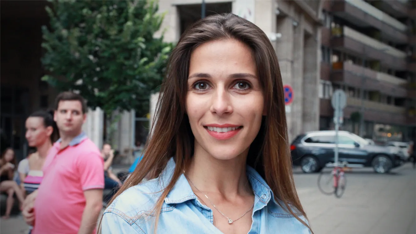 Kamerák előtt mutatta meg újszülött babáját Szekeres Nóra - Videó!