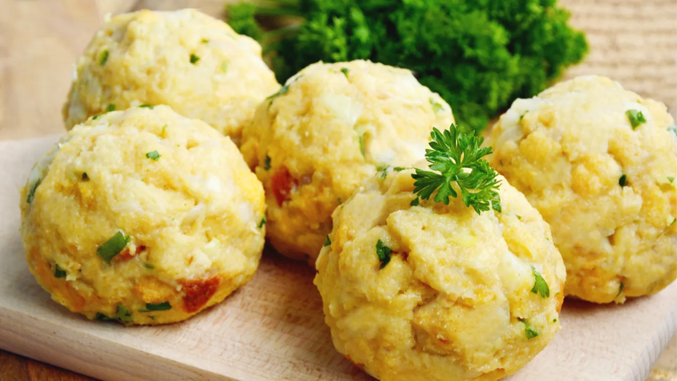 Így készül a vadas marhához a tökéletes zsemlegombóc
