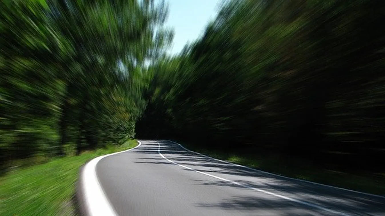 Kiállt az útra  a bácsi, hogy segítséget kérjen, ezt tették vele