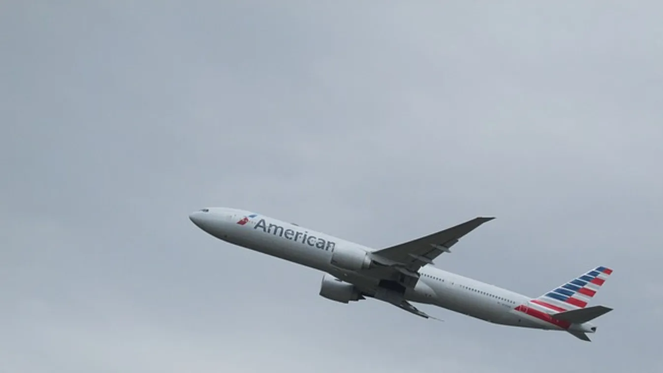 Kiugrott a repülőgépből az American Airlines 920-as járatának egyik utasa