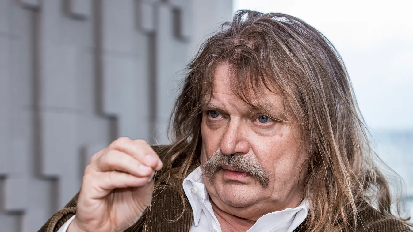 Leslie Mandoki az 1956-os forradalomról készített filmet