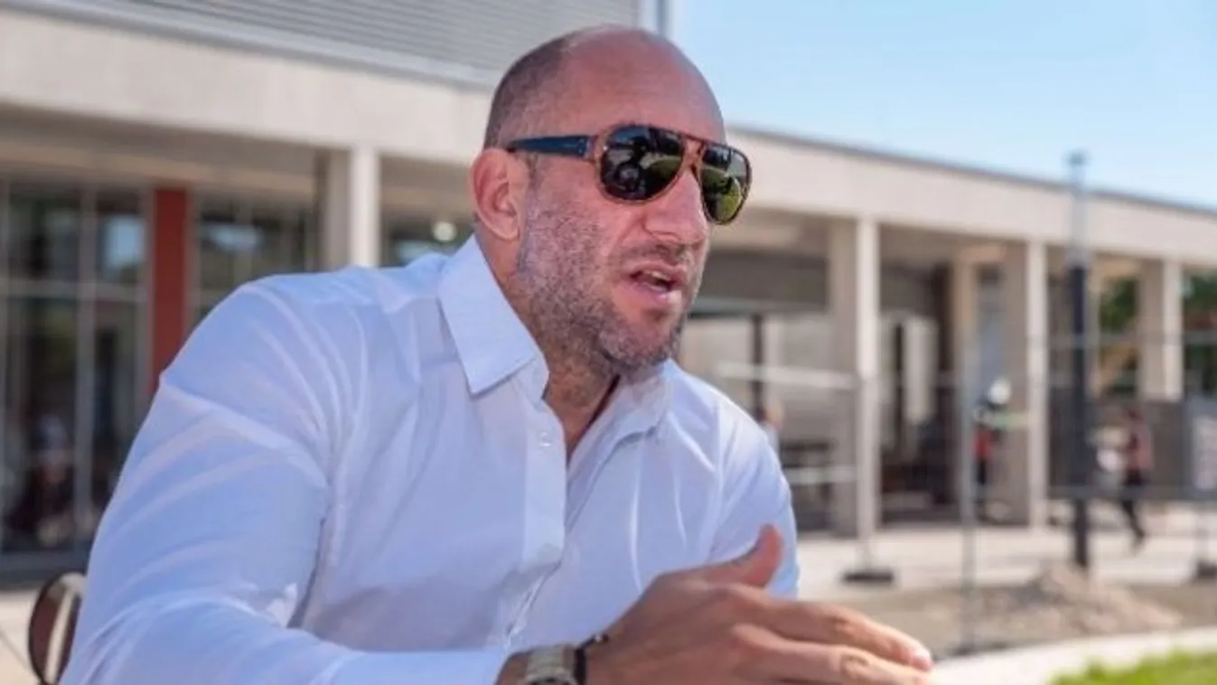 Ha mától meglátod Berkit a volán mögött, ne kiálts rendőrért, nem érdemes!