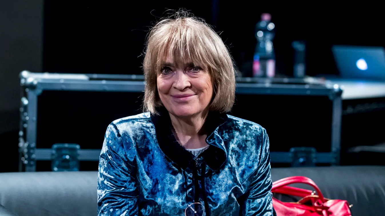 "Mindenképpen szeretném felvenni" - a sztárok szerint is fontos a harmadik oltás