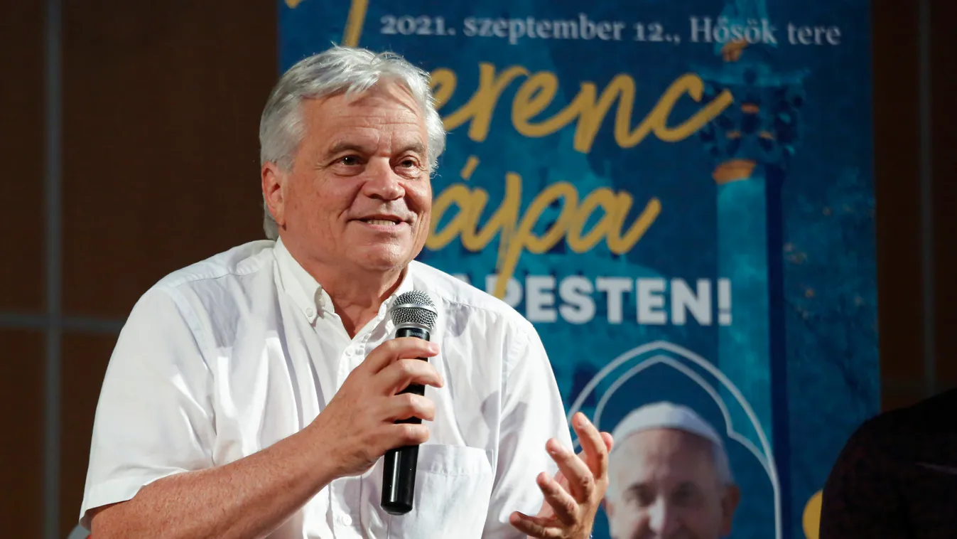 Csókay András: Szerénynek kell maradni a hitben is