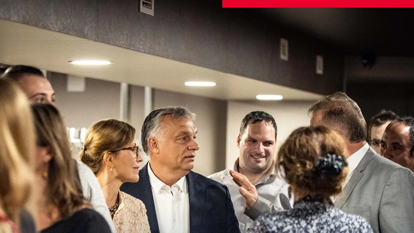 Oltás után irány a színház! - Itt tölti az estéjét Orbán Viktor