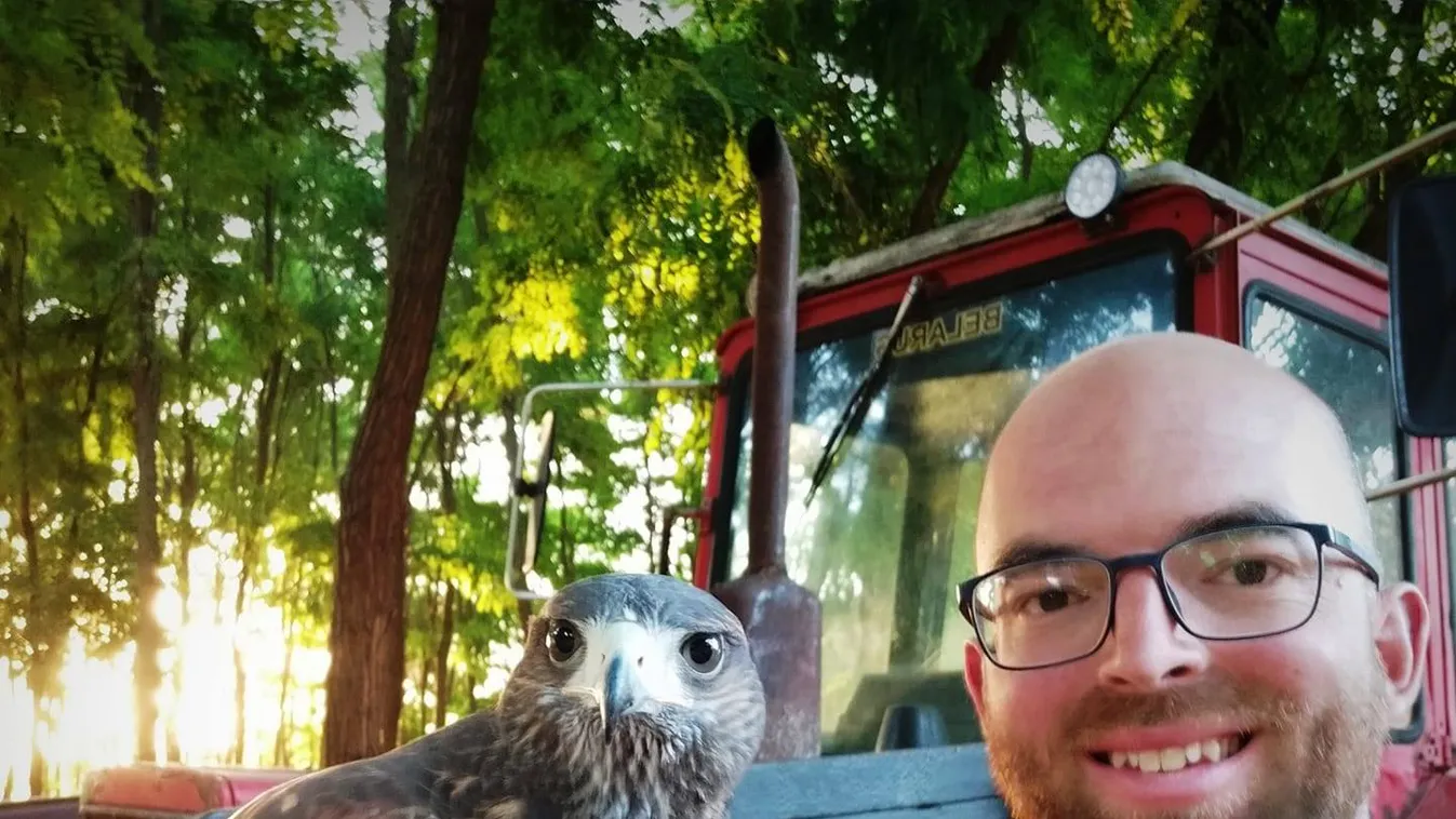 Parasztnak állt az egyetemi tanár