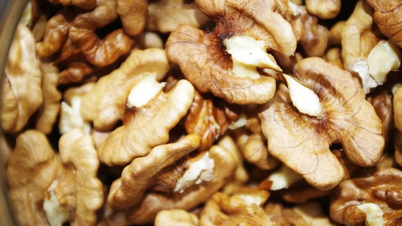 Ez történik a testeddel, ha minden nap eszel egy kis diót